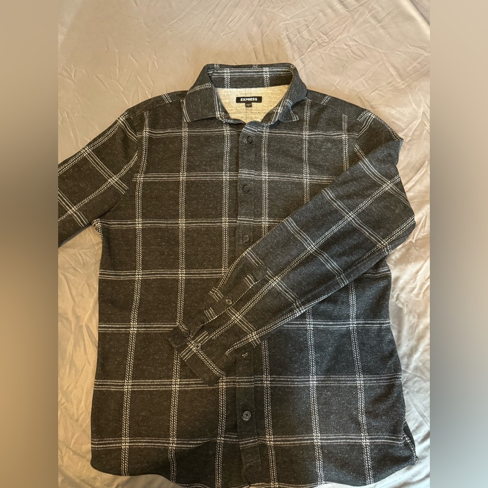 EXPRESS Soft and Cozy Black Plaid Cotton Flannel Long Sleeve Shirt Men’s Small